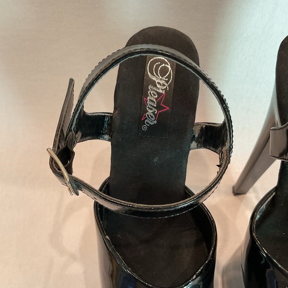 PLEASER FLAMINGO 808 Black 4inch Platform 8inch Heels Ankle strap Worn once SZ 6 - Picture 8 of 14